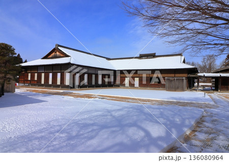 史跡 根城の広場 本丸跡の復元 日本100名城《青森》 史跡 根城の広場 本丸跡の復元 日本100名城《青森》 136080964