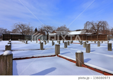 史跡 根城の広場 本丸跡の復元 日本100名城《青森》 史跡 根城の広場 本丸跡の復元 日本100名城《青森》 136080973