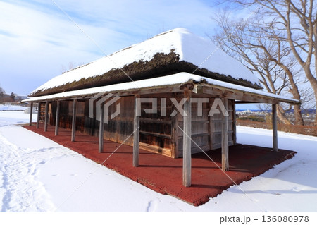 史跡 根城の広場 本丸跡の復元 日本100名城《青森》 史跡 根城の広場 本丸跡の復元 日本100名城《青森》 136080978