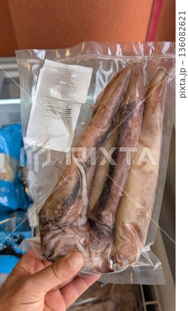 Frozen Squid Packaged for Your Seafood Delight and Culinary Experiences Awaiting You 136082621