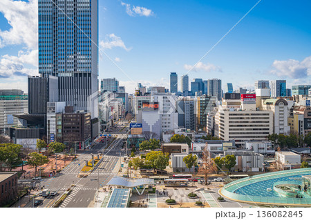 栄の街並み、完成間近のザ・ランドマーク名古屋栄〈愛知県名古屋市〉 栄の街並み、完成間近のザ・ランドマーク名古屋栄〈愛知県名古屋市〉 136082845