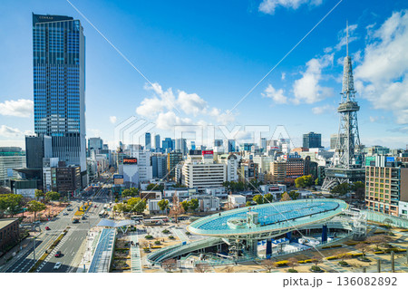 栄の街並み、完成間近のザ・ランドマーク名古屋栄〈愛知県名古屋市〉 栄の街並み、完成間近のザ・ランドマーク名古屋栄〈愛知県名古屋市〉 136082892