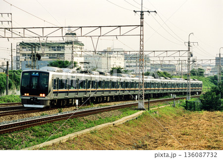 2007年 東海道線を走る321系普通電車7両 2007年 東海道線を走る321系普通電車7両 136087732