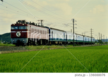 2007年　鹿児島本線を走るED7694ブルートレインはやぶさ 136088076