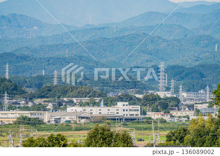 袋井市の愛野の街並み(静岡県) 136089002