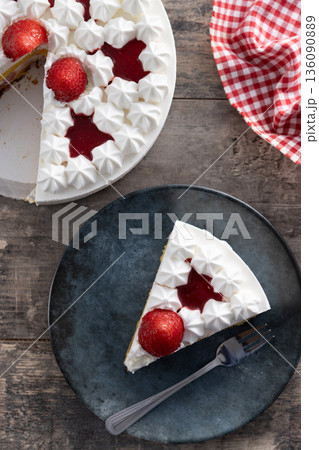 Slice of strawberry cake with fresh strawberries Slice of strawberry cake with fresh strawberries 136090889