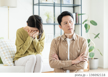 夫婦喧嘩 夫婦喧嘩 136092118