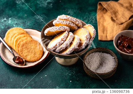 Alfajores, traditional Spanish sandwich cookies 136098736