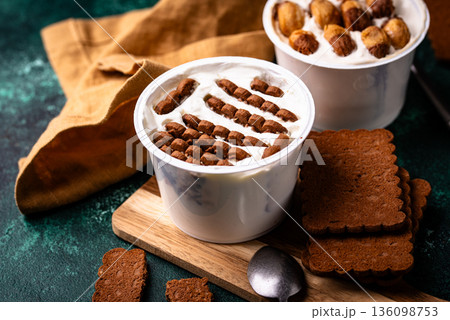 Trendy viral Japanese yogurt cheesecake 136098753