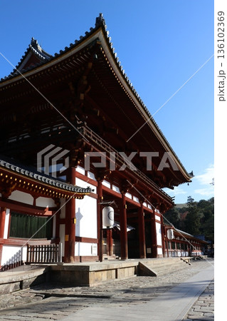 東大寺大仏殿、東大寺、奈良の大仏、奈良県 東大寺大仏殿、東大寺、奈良の大仏、奈良県 136102369