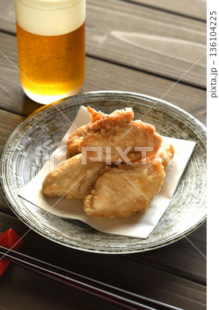 鶏むね肉の唐揚げ 鶏むね肉の唐揚げ 136104225