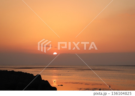 島原湾・沈みゆく太陽 島原湾・沈みゆく太陽 136104825