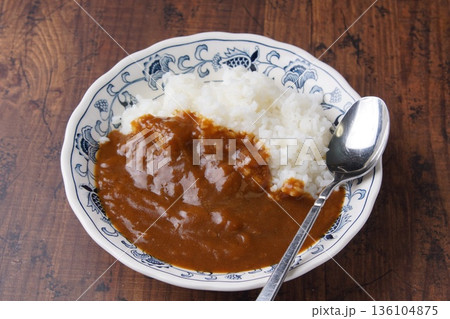 レトルトカレー 136104875