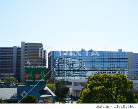 駅のホームから見る都市風景|潮見 駅のホームから見る都市風景|潮見 136105566