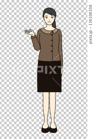ブラウンの制服で片手を差し出し優しく案内する受付女性 136106108