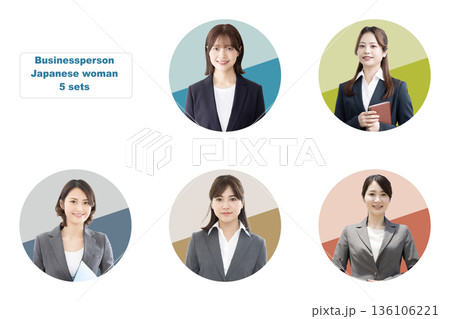 ビジネスパーソンのグループ　背景透過切り抜きPNG 136106221