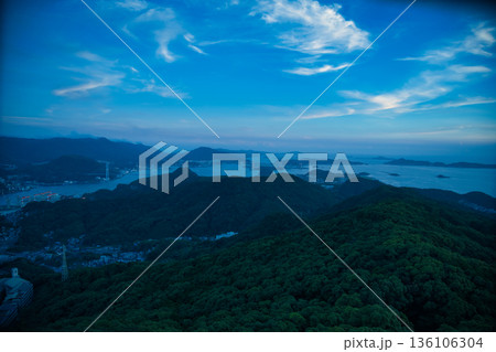 稲佐山から望む夕景 長崎 稲佐山から望む夕景 長崎 136106304