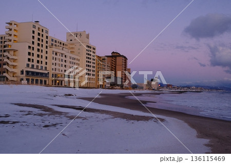 名湯百選　北海道湯の川温泉 136115469