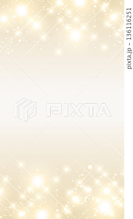 シャンパンゴールドのキラキラ輝く縦長背景　SNSストーリーやスマホ壁紙用の光の素材 136116251