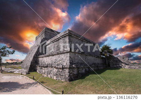 mayan pyramid in Tulum ruins, Yucatan, Mexico mayan pyramid in Tulum ruins, Yucatan, Mexico 136116270