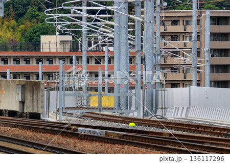 東北新幹線のボトルネック… 福島駅の平面交差を解消する建設中の『新幹線アプローチ線』 東北新幹線のボトルネック… 福島駅の平面交差を解消する建設中の『新幹線アプローチ線』 136117296