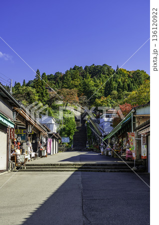 会津　飯盛山動く坂道　スロープコンベア　福島県会津若松市 136120922