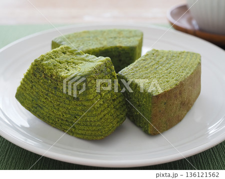 抹茶のバウムクーヘン 136121562