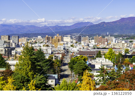 会津若松市街　大手門通り　福島県会津若松市 136122050