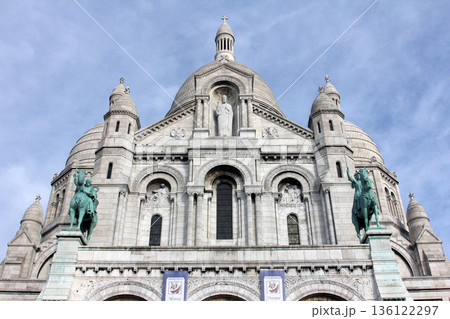 Basilique of Sacre Coeur, Montmartre, Paris, France 136122297