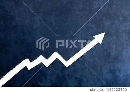 矢印　上向き　サクセス 136122599
