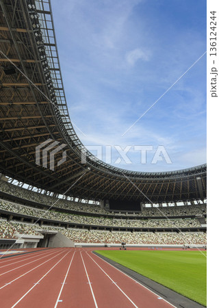 【縦写真】国立競技場 136124244