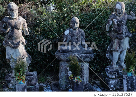 昌了寺跡の仁王石像（薩摩川内市指定文化財） 136127527