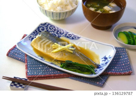 サバの味噌煮 136129787