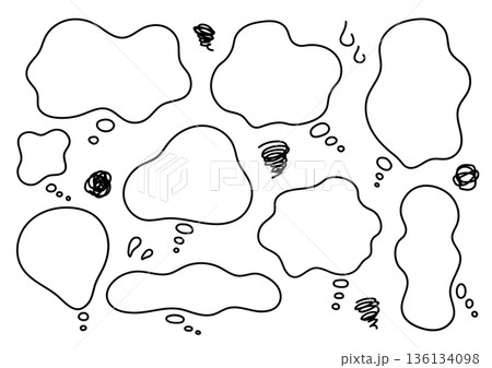 もやもや吹き出しセット　手描き　シンプル線画 136134098