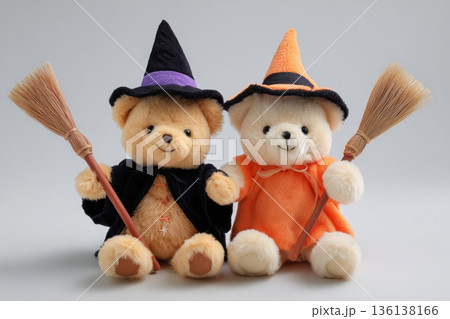 魔女と魔法使い衣装のテディベアとほうき 3Dイラスト 136138166