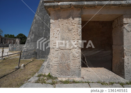 メキシコ チチェンイツァ遺産 メキシコ チチェンイツァ遺産 136140581