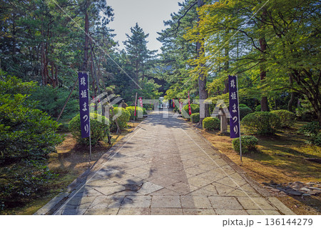 金沢 天徳院の境内の夏景色 136144279