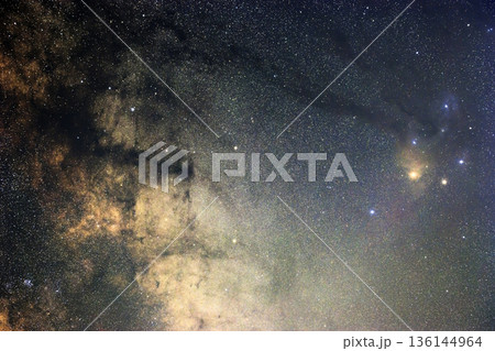 春の星空の天体写真 天の川とアンタレス周辺 春の星空の天体写真 天の川とアンタレス周辺 136144964