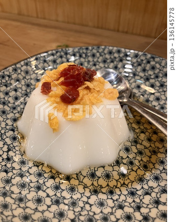 杏仁豆腐 136145778