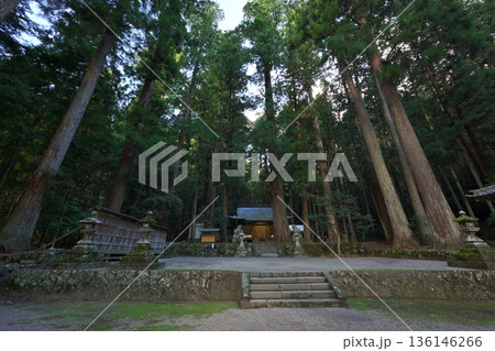 室生龍穴神社（奈良県宇陀市） 136146266