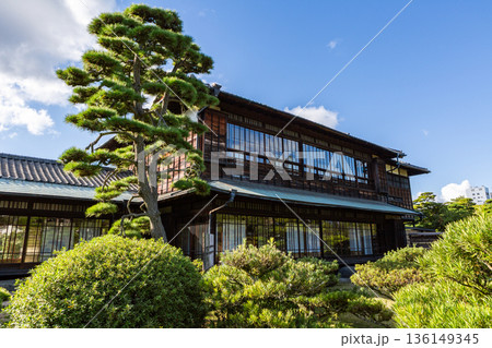 史跡高松城跡玉藻公園　披雲閣　香川県高松市 136149345