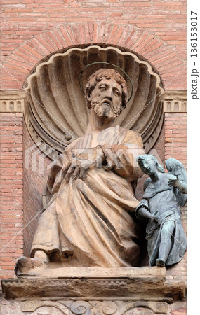 Saint Matthew the Evangelist, Church of SS. Salvatore. Bologna. Emilia-Romagna. Italy Saint Matthew the Evangelist, Church of SS. Salvatore. Bologna. Emilia-Romagna. Italy 136153017