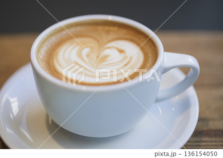 斜め前から 136154050