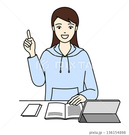 タブレットで学習中にアイデアを閃き指を差す笑顔の女性 136154898