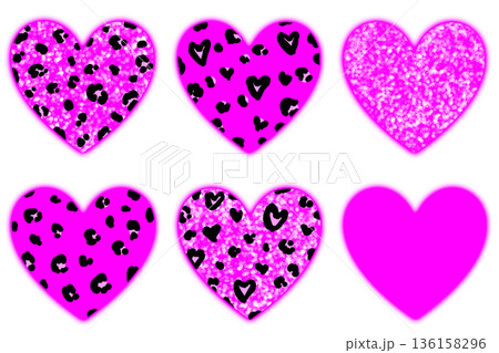 ギャルなピンクのヒョウ柄のハート 136158296