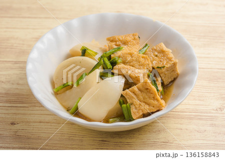 厚揚げと小蕪の煮物 136158843