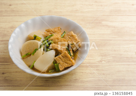 厚揚げと小蕪の煮物 厚揚げと小蕪の煮物 136158845