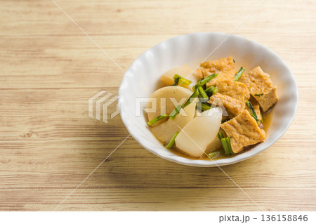 厚揚げと小蕪の煮物 厚揚げと小蕪の煮物 136158846