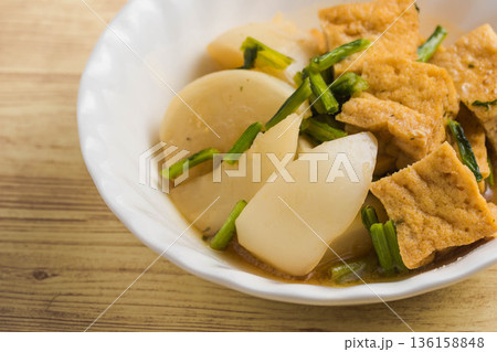 厚揚げと小蕪の煮物 厚揚げと小蕪の煮物 136158848