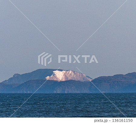 兵庫県赤穂市赤穂御崎から見た冬の家島諸島の風景 兵庫県赤穂市赤穂御崎から見た冬の家島諸島の風景 136161150